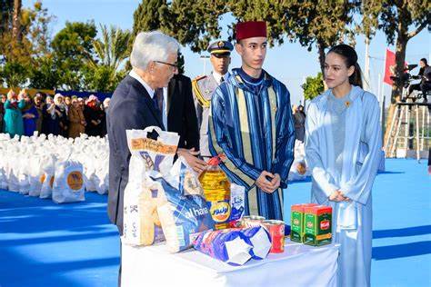 الأمير مولاي الحسن والأميرة لالة خديجة في عملية تضامنية لرمضان 1446